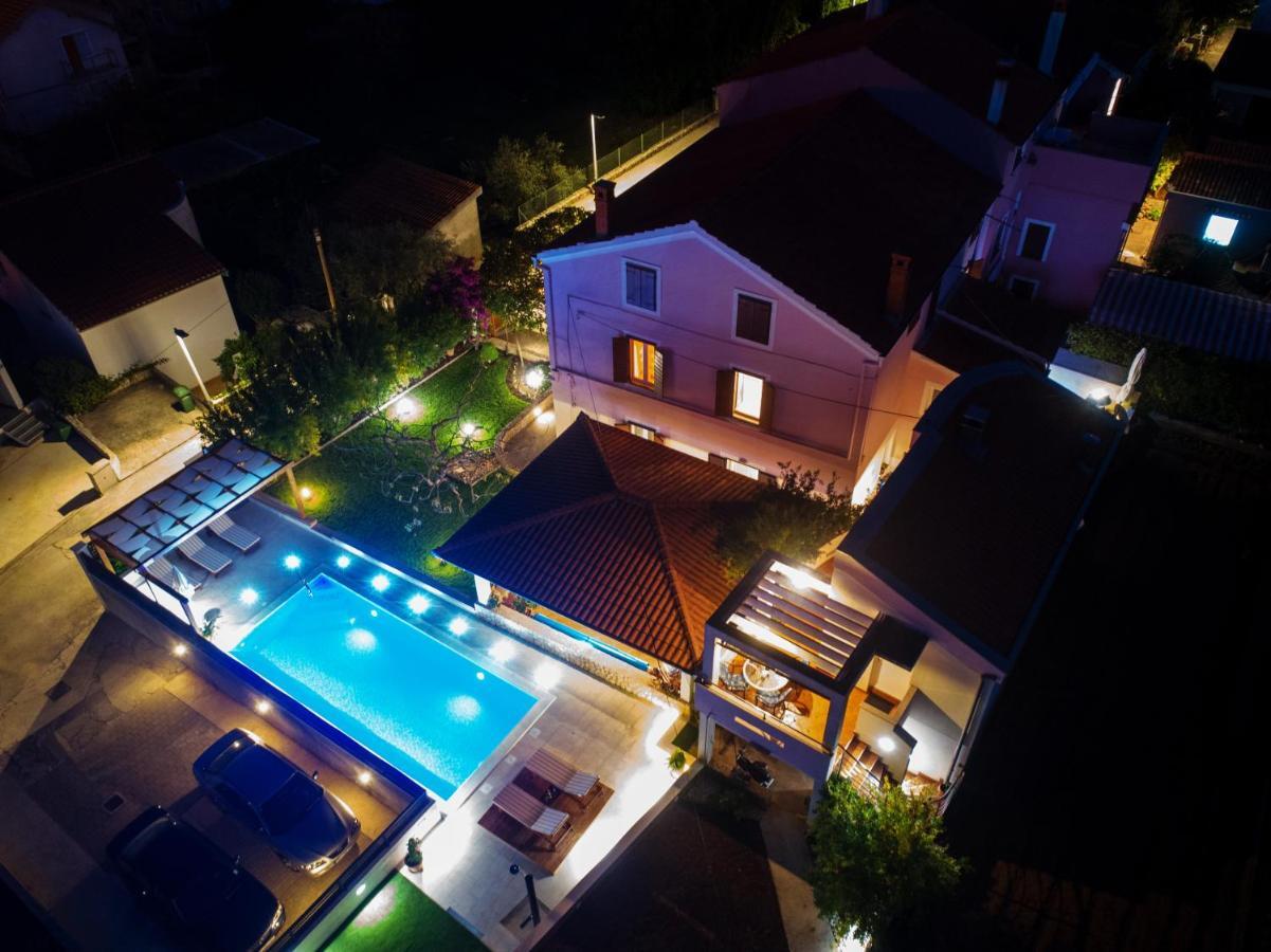 Apartments Guc Preko Kültér fotó